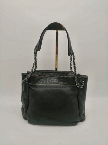 CHANEL Lambskin Lax Accordion Hobo Black 